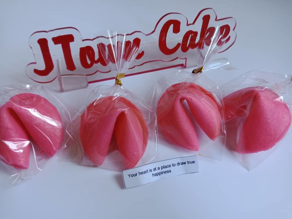 Kue Keberuntungan ?