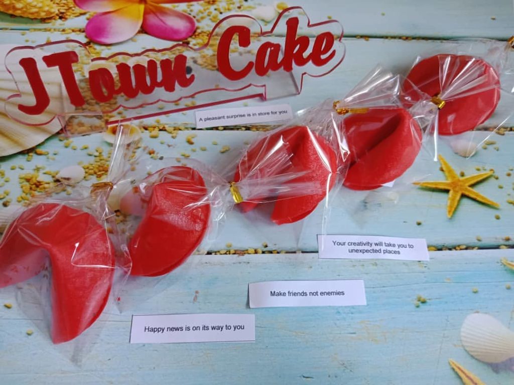 Kue Keberuntungan ?