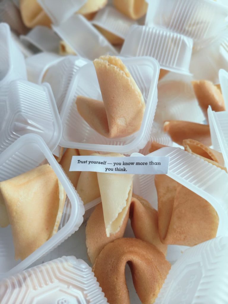 Pemesanan dan Pengiriman Fortune Cookies Jaksel